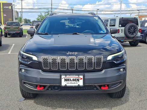 Used 2019 Jeep Cherokee Trailhawk AWD/4WD image 35