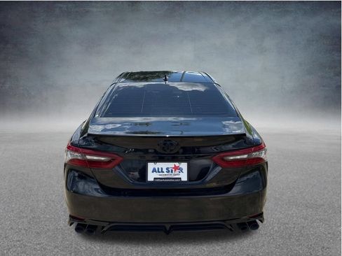 Used 2021 Toyota Camry XSE FWD image 8