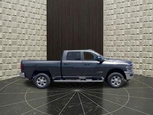 Certified 2025 RAM 2500 Big Horn AWD/4WD image 3