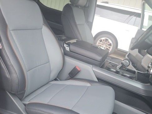 New 2025 Ford F150 Lariat w/ Equipment Group 501A Mid image 12