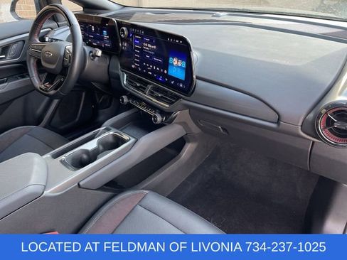 Certified 2024 Chevrolet Equinox EV RS FWD image 26