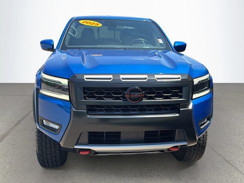 Used 2025 Nissan Frontier PRO-4X AWD/4WD image 9