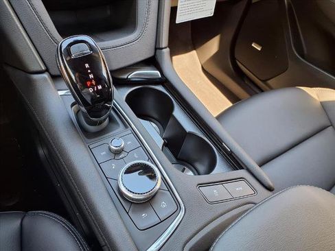 New 2026 Cadillac XT5 Luxury image 15