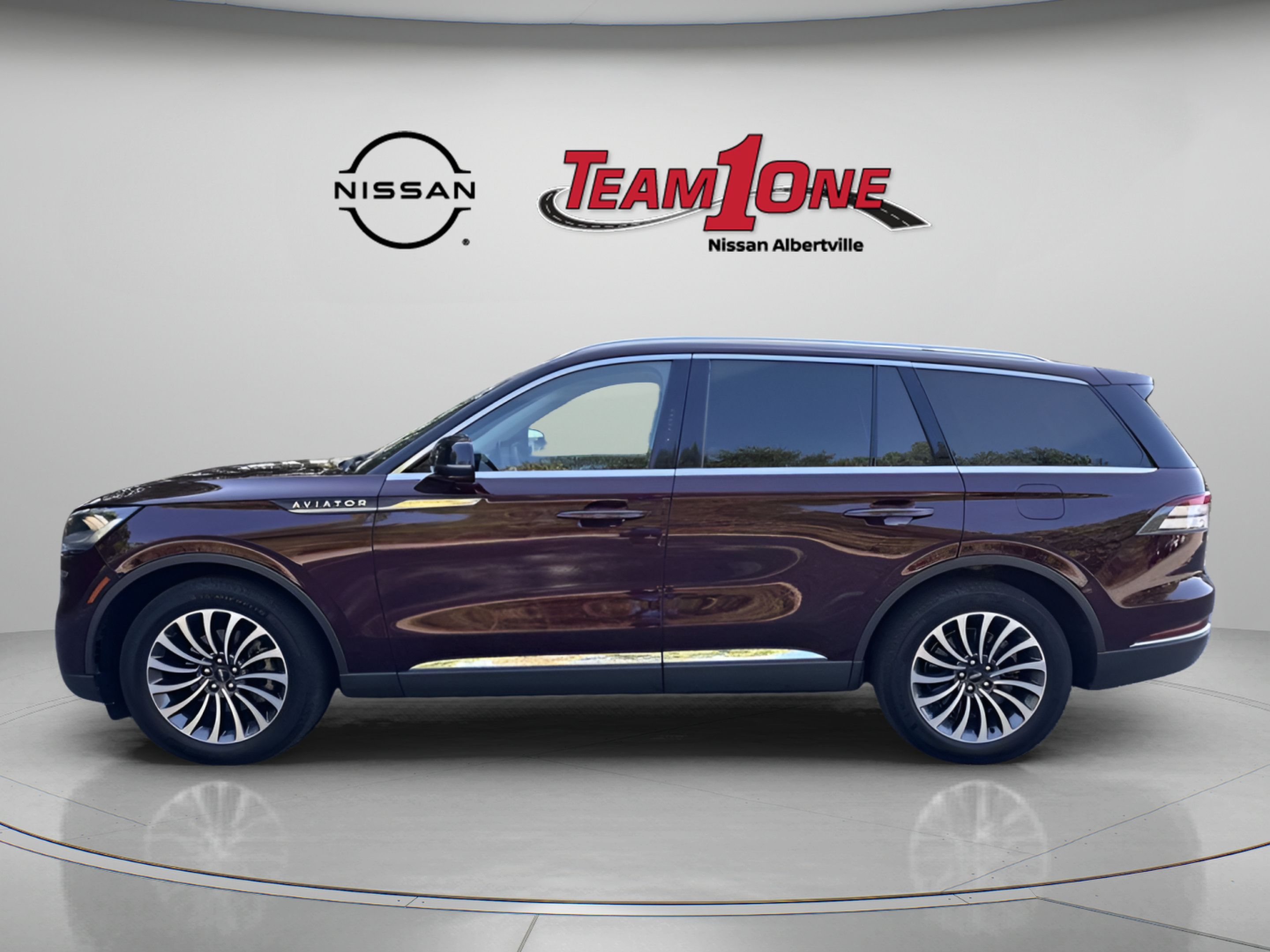 Used 2021 Lincoln Aviator Reserve w/ Elements Package Plus AWD/4WD image 5