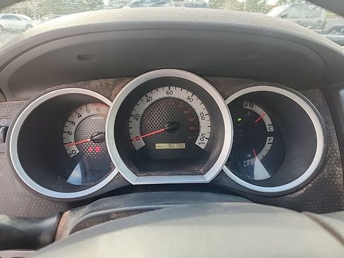 Used 2014 Toyota Tacoma Base image 20