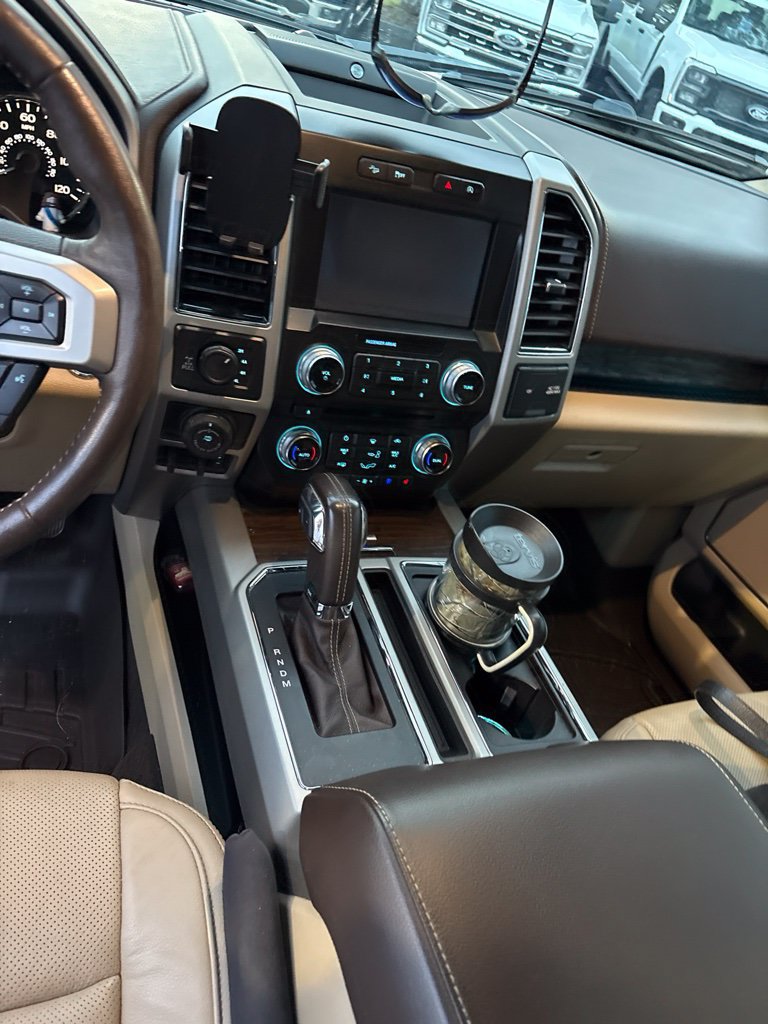 Used 2018 Ford F150 Lariat w/ Equipment Group 502A Luxury AWD/4WD image 9