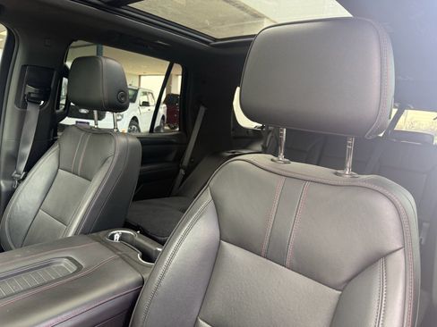 Used 2021 Chevrolet Tahoe RST w/ Luxury Package image 10