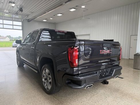 Used 2023 GMC Sierra 1500 Denali w/ Denali Reserve Package AWD/4WD image 3