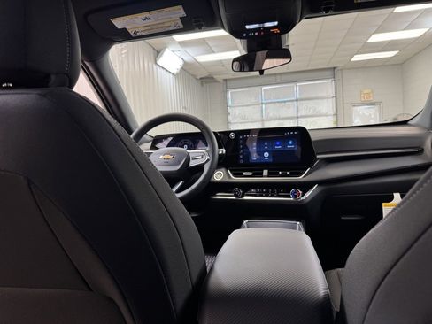 New 2026 Chevrolet Equinox LT image 21