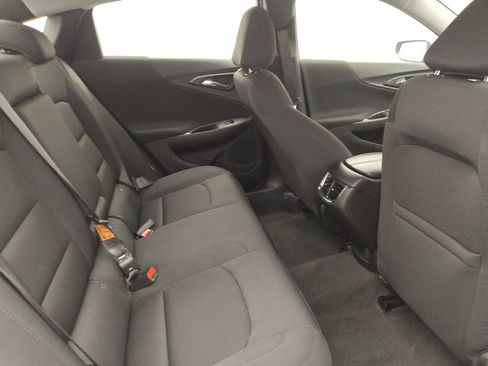 Used 2024 Chevrolet Malibu LT FWD image 19