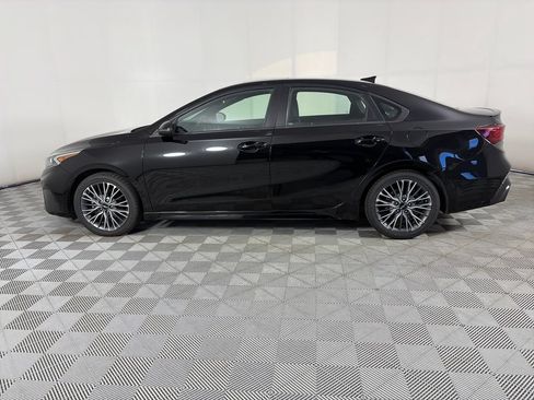 Used 2022 Kia Forte GT-Line w/ GT-Line Premium Package FWD image 4