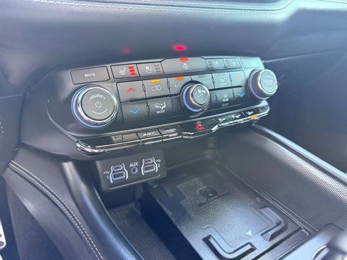 Used 2021 Dodge Durango SRT Hellcat w/ Technology Group AWD/4WD image 28
