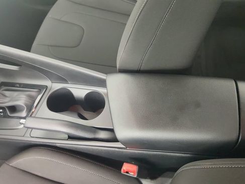 Used 2025 Hyundai Elantra Sport FWD image 14