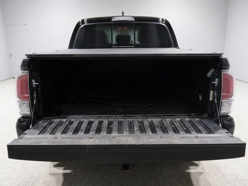 Used 2023 Toyota Tacoma TRD Sport image 4