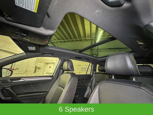 Used 2022 Volkswagen Tiguan SE R-Line AWD/4WD image 4