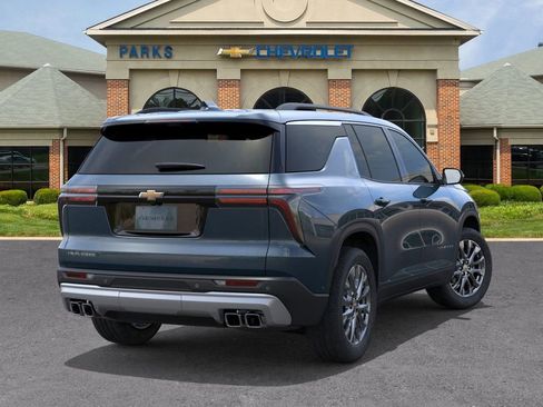 New 2026 Chevrolet Traverse LT w/ Sun and Wheel Package image 5