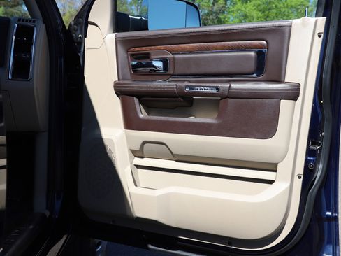 Used 2016 RAM 3500 Laramie Longhorn w/ Convenience Group AWD/4WD image 9