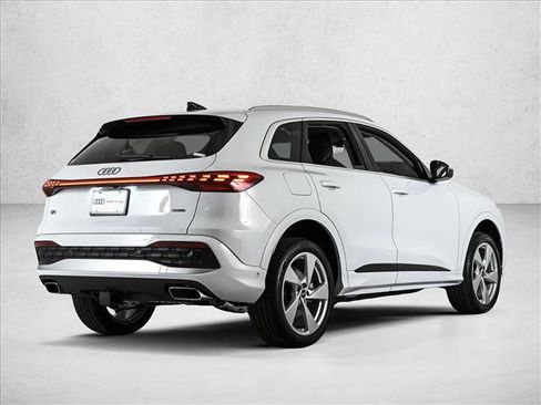 New 2025 Audi Q5 Premium Plus image 5