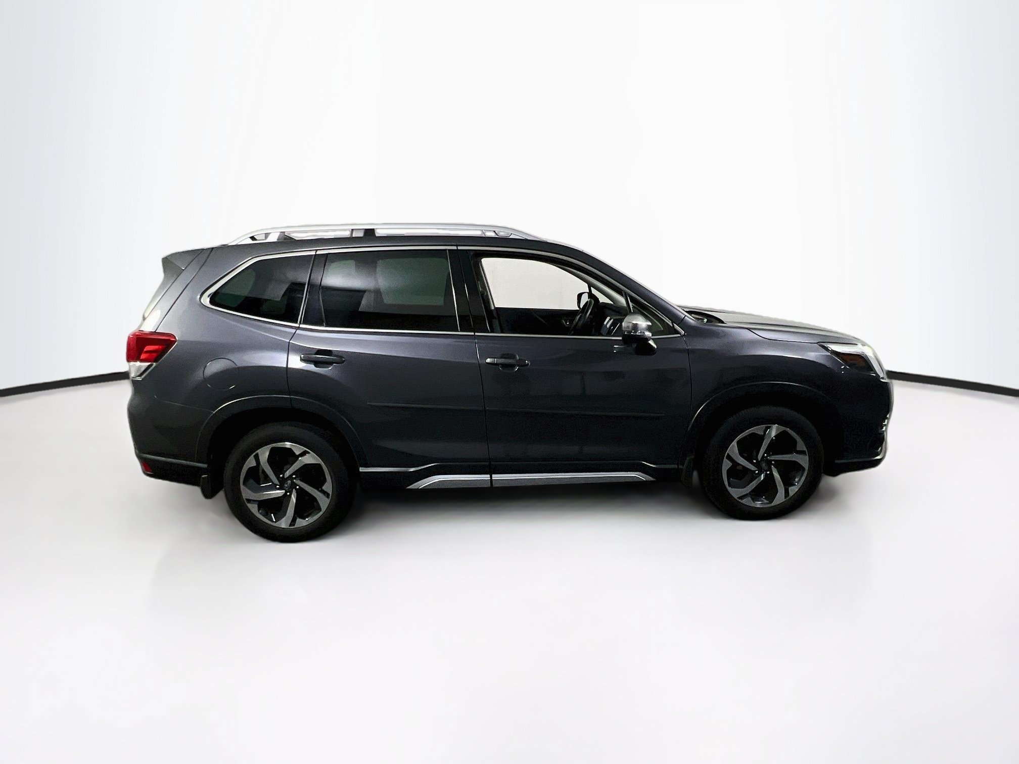 Used 2023 Subaru Forester Touring AWD/4WD image 4