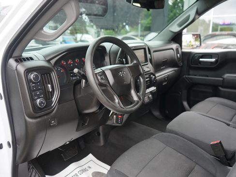 Used 2019 Chevrolet Silverado 1500 Custom Trail Boss w/ Custom Convenience Package AWD/4WD image 11