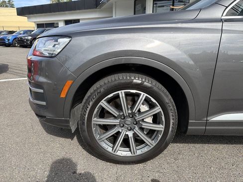 Used 2019 Audi Q7 2.0T Premium Plus w/ Premium Plus Package AWD/4WD image 12