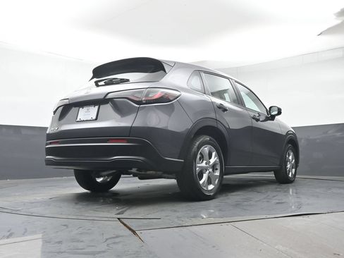 Certified 2024 Honda HR-V LX image 30