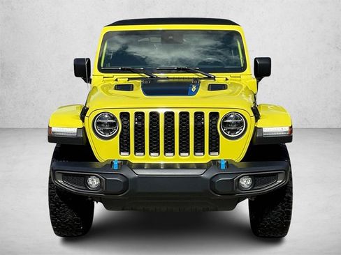 Used 2022 Jeep Wrangler Unlimited Rubicon 4xe w/ Cold Weather Group AWD/4WD image 3