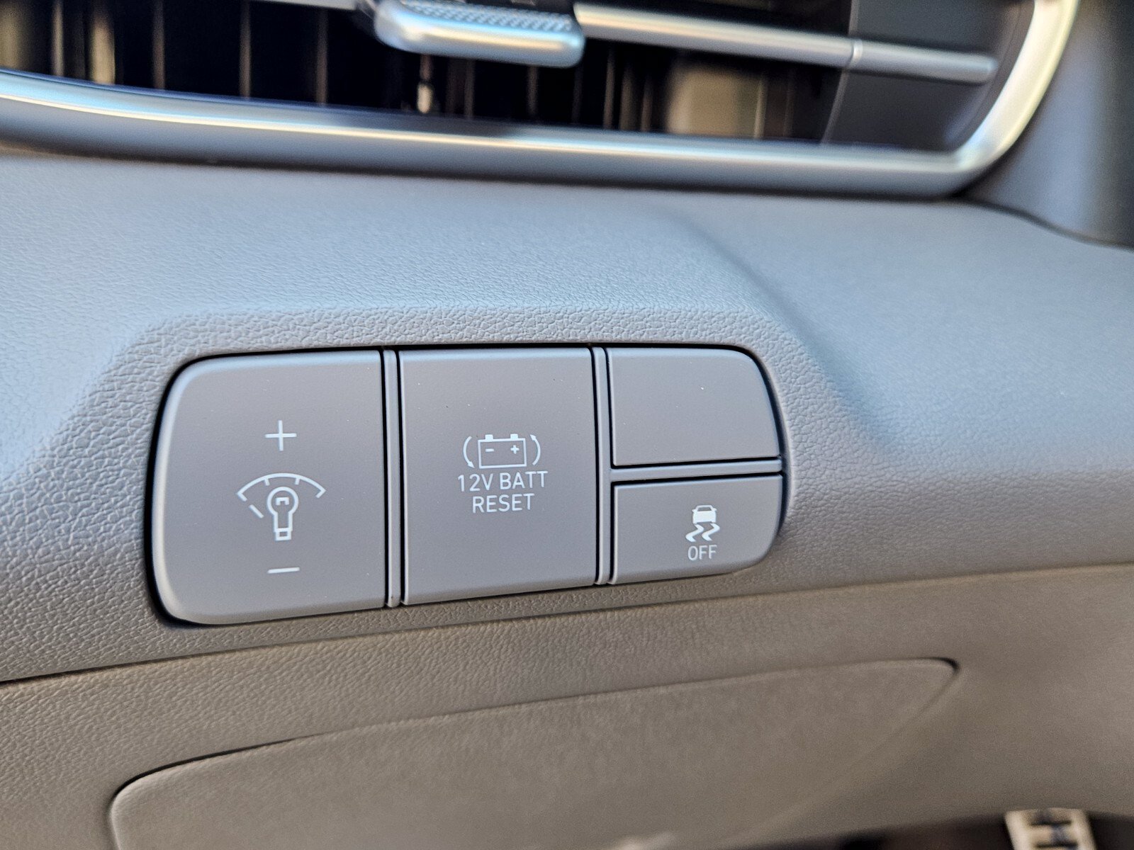 New 2026 Hyundai Elantra SEL FWD image 26