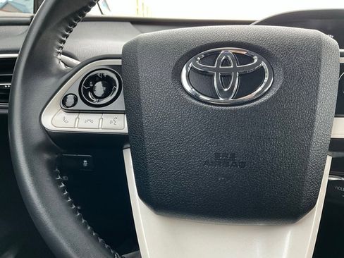 Used 2017 Toyota Prius Two image 21