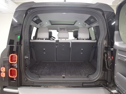Certified 2025 Land Rover Defender 110 S AWD/4WD image 41