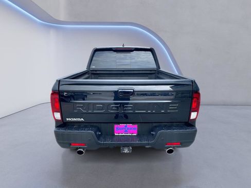 Used 2024 Honda Ridgeline Black Edition image 3