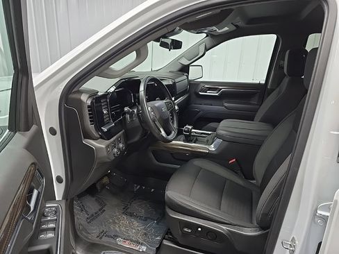 Used 2023 Chevrolet Silverado 1500 RST AWD/4WD image 28