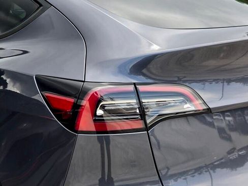 Used 2023 Tesla Model Y 2WD image 8
