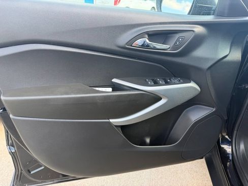 Used 2026 Chevrolet Trax LS FWD image 5