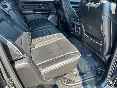 Used 2020 RAM 1500 Limited w/ Black Appearance Package AWD/4WD image 12