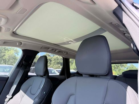 Certified 2026 Volvo XC60 B5 Plus AWD/4WD image 11