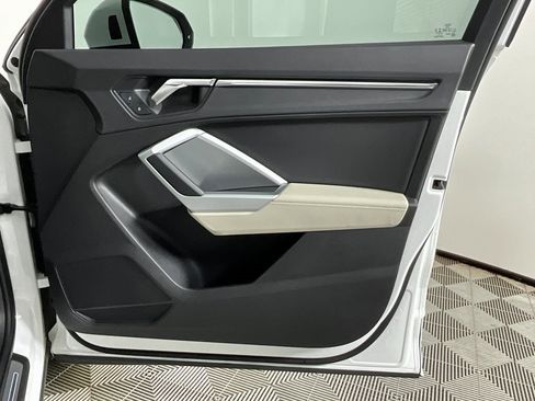 Used 2020 Audi Q3 2.0T Premium w/ Convenience Package image 21