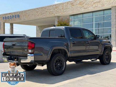 Used 2021 Toyota Tacoma SR5 AWD/4WD image 23