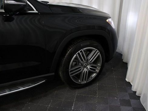 New 2026 Mercedes-Benz GLS 450 4MATIC image 12