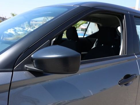 New 2025 Nissan Kicks Play S image 12