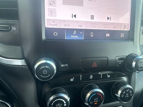 Used 2023 RAM 1500 Big Horn AWD/4WD image 17