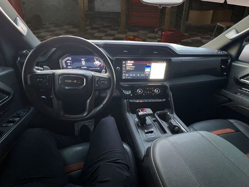 Used 2023 GMC Sierra 1500 AT4 w/ AT4 Premium Package image 21