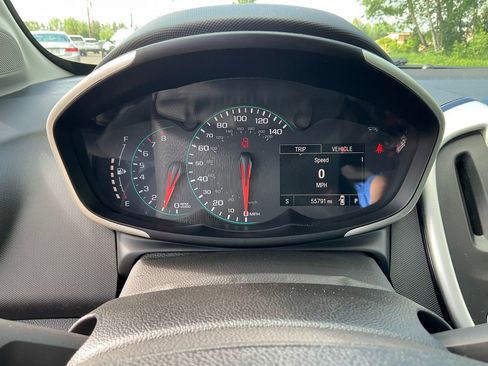 Used 2017 Chevrolet Sonic LT w/ Fun and Sun Package FWD image 7