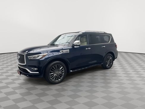 Used 2023 INFINITI QX80 Sensory w/ Cargo Package image 39