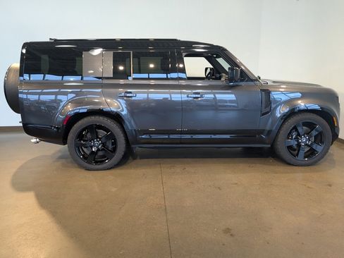 Used 2024 Land Rover Defender 130 V8 image 6