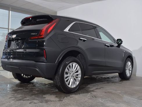 Used 2024 Cadillac XT4 Luxury w/ Cold Weather Package image 7