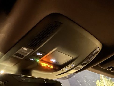 Used 2023 Porsche Taycan 4 Cross Turismo image 17