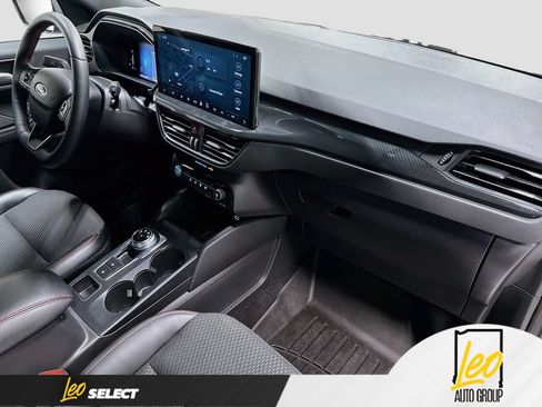 Used 2023 Ford Escape ST-Line w/ Tech Pack #1 AWD/4WD image 32
