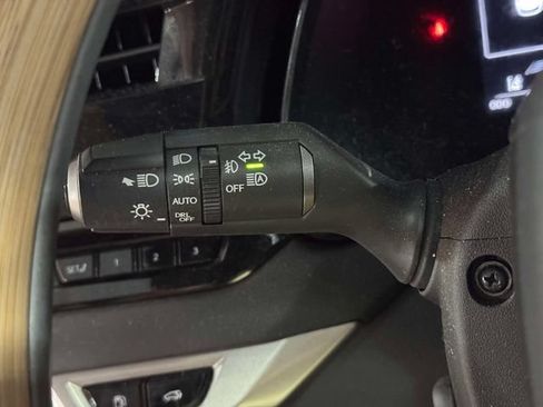Used 2023 Lexus RX 350 Premium w/ Accessory Package AWD/4WD image 29