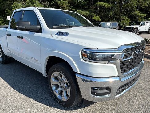 Used 2025 RAM 1500 Big Horn AWD/4WD image 5